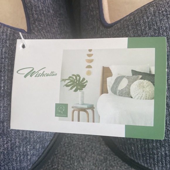 Women’s Wishcotton Light Breathable
Slippers With Nonslip Sole NWT Size 8 - Picture 10 of 10